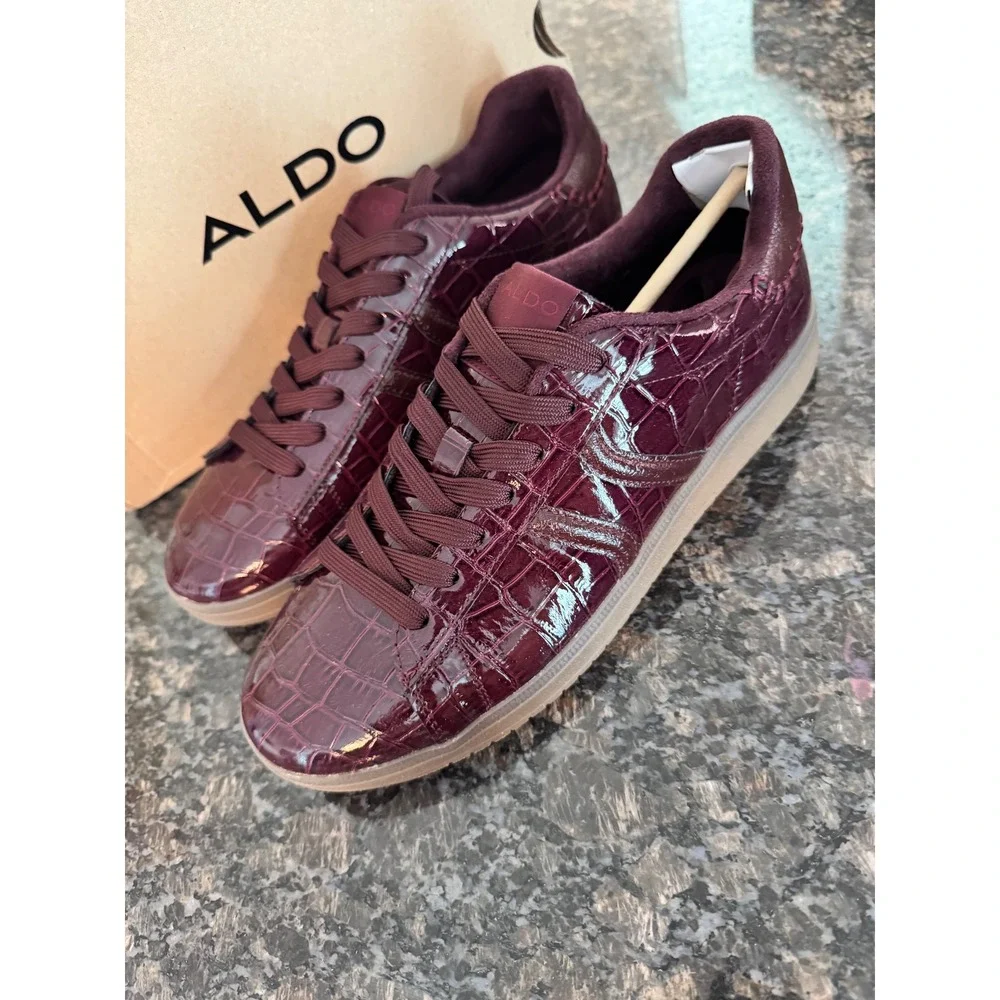 Aldo Chicsneaker2 Burgundy Croc Embossed Low Top Sneakers Womens 10 41 Gum Sole - Picture 3 of 6